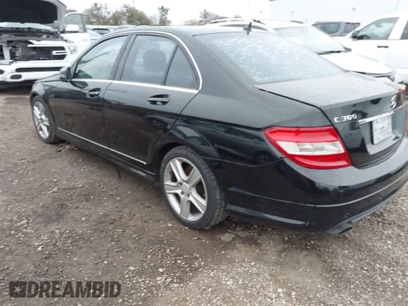 ✅ 2010 Mercedes-Benz C 300 Sport • VIN: WDDGF5EB8AR122368 • Lot: 43801801. Listed on IAAI with 165,141 mi. Free auction sales archive from the USA and detailed vehicle history report at DreamBid. Image 3.