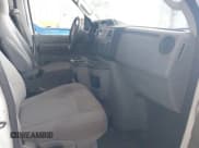 ✅ 2012 Ford Econoline Cargo Commercial • VIN: 1FTNS2EW6CDB17829 • Lot: 42624926. Wystawiony na IAAI z przebiegiem 196 273 mil. Bezpłatny archiwum sprzedaży aukcyjnych z USA i szczegółowy raport historii pojazdu na DreamBid. Zdjęcie 5.