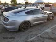 ✅ 2020 Ford Mustang EcoBoost Premium • VIN: 1FA6P8THXL5176668 • Lot: 92401365. Wystawiony na Copart z przebiegiem 108 714 mil. Bezpłatny archiwum sprzedaży aukcyjnych z USA i szczegółowy raport historii pojazdu na DreamBid. Zdjęcie 3.