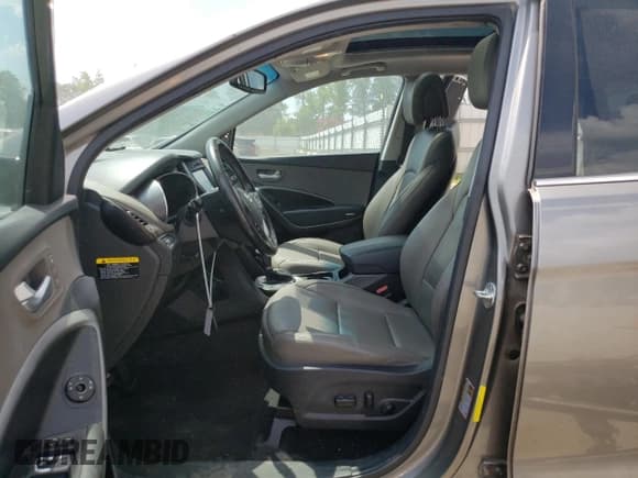 ✅ 2017 Hyundai Santa Fe 2.4L • VIN: 5NMZU3LB2HH039940 • Лот: 62647214. Опубликован ранее на Copart с пробегом 84 793 миль. Бесплатный доступ к архиву аукционных продаж из США и подробный отчёт об истории автомобиля на DreamBid. Изображение 7.