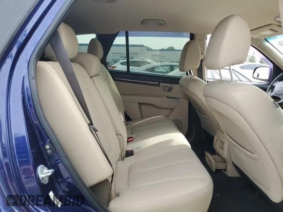 ✅ 2010 Hyundai Santa Fe GLS • VIN: 5NMSG3AB1AH384281 • Lot: 84234554. Listed on Copart with 153,102 mi. Free auction sales archive from the USA and detailed vehicle history report at DreamBid. Image 11.