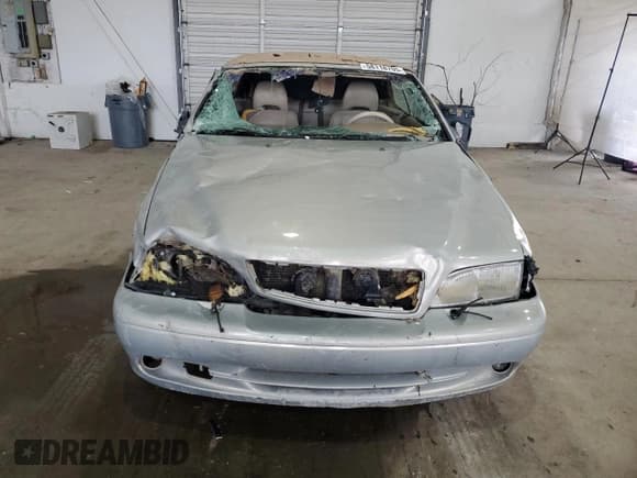✅ 2001 Volvo C70 • VIN: YV1NC56D91J023464 • Lot: 58118705. Wystawiony na Copart z przebiegiem 119 433 mil. Bezpłatny archiwum sprzedaży aukcyjnych z USA i szczegółowy raport historii pojazdu na DreamBid. Zdjęcie 5.