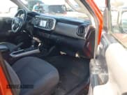 ✅ 2017 Toyota Tacoma SR • VIN: 5TFAX5GN1HX103476 • Лот: 41555651. Опубликован ранее на IAAI с пробегом 71 076 миль. Бесплатный доступ к архиву аукционных продаж из США и подробный отчёт об истории автомобиля на DreamBid. Изображение 5.