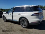 ✅ 2022 Lincoln Aviator Standard • VIN: 5LM5J6XC3NGL20846 • Lot: 69856064. Wystawiony na Copart z przebiegiem 8 673 mil. Bezpłatny archiwum sprzedaży aukcyjnych z USA i szczegółowy raport historii pojazdu na DreamBid. Zdjęcie 2.