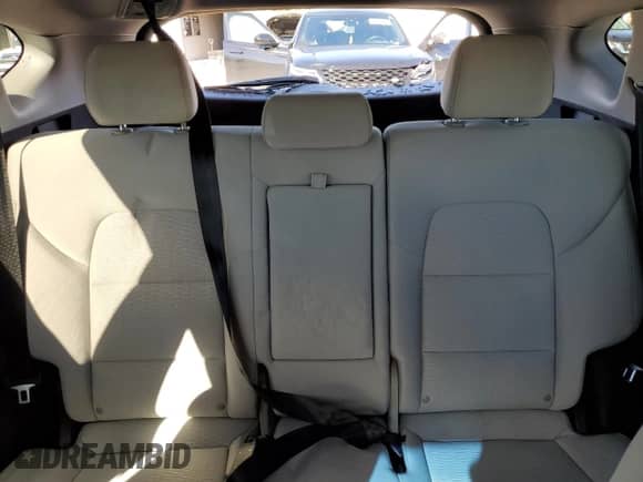 2019 Hyundai Tucson SE z VIN KM8J23A45KU869928, wystawiony jako Copart lot #87183485 z przebiegiem 42 648 mil mil oraz Szkoda całkowita • Salvage title. Historia ofert i sprzedaży dostępna na DreamBid. Obrazek 10.