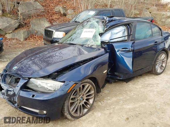 ✅ 2011 BMW 3 Series 335d • VIN: WBAPN7C55BA950171 • Lot: 43658182. Wystawiony na IAAI z przebiegiem Nie podano. Bezpłatny archiwum sprzedaży aukcyjnych z USA i szczegółowy raport historii pojazdu na DreamBid. Zdjęcie 14.