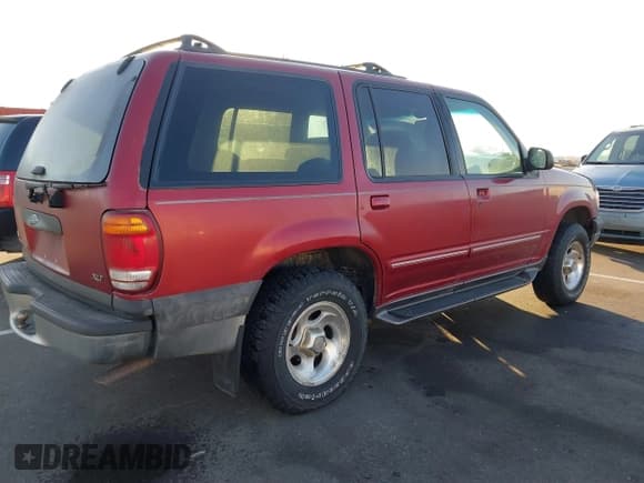 ✅ 2001 Ford Explorer XLT • VIN: 1FMZU73E61ZA81168 • Lot: 41454639. Listed on IAAI with 214,828 mi. Free auction sales archive from the USA and detailed vehicle history report at DreamBid. Image 4.