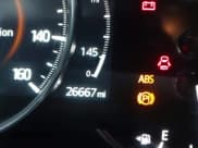 ✅ 2022 Mazda CX-5 S Premium • VIN: JM3KFBDM1N1572865 • Лот: 42379800. Опубликован ранее на IAAI с пробегом 26 667 миль. Бесплатный доступ к архиву аукционных продаж из США и подробный отчёт об истории автомобиля на DreamBid. Изображение 16.