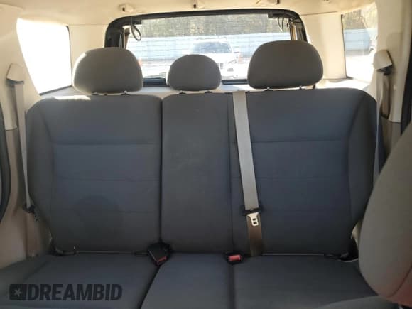 ✅ 2008 Ford Escape XLS • VIN: 1FMCU92ZX8KB03892 • Lot: 91640715. Listed on Copart with 193,469 mi. Free auction sales archive from the USA and detailed vehicle history report at DreamBid. Image 10.