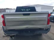 ✅ 2021 Chevrolet Silverado 1500 RST • VIN: 1GCUYEED6MZ305068 • Lot: 43660539. Wystawiony na IAAI z przebiegiem 56 550 mil. Bezpłatny archiwum sprzedaży aukcyjnych z USA i szczegółowy raport historii pojazdu na DreamBid. Zdjęcie 16.