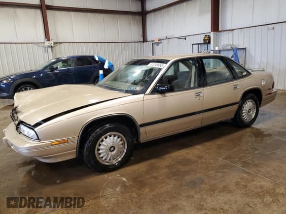 ✅ 1993 Buick Regal Custom • VIN: 2G4WB54L0P1459030 • Lot: 61249865. Listed on Copart with 81,826 mi. Free auction sales archive from the USA and detailed vehicle history report at DreamBid. Image 1.