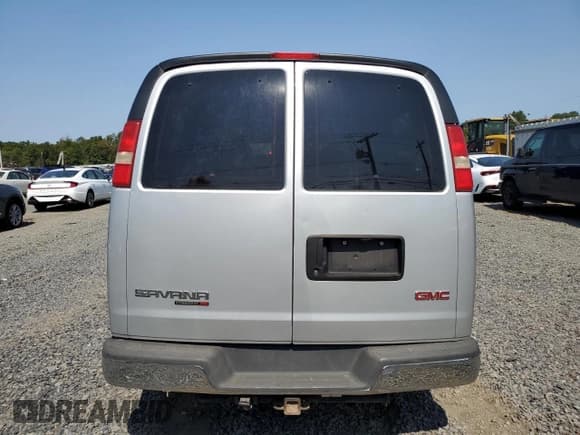 ✅ 2012 GMC Savana 1LT • VIN: 1GKS8CF48C1160952 • Lot: 69704564. Listed on Copart with 89,133 mi. Free auction sales archive from the USA and detailed vehicle history report at DreamBid. Image 6.