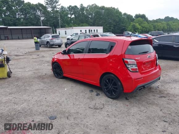 2020 Chevrolet Sonic Premier с VIN 1G1JF6SB5L4110309, выставлен на аукционе IAAI как лот 42639348 с пробегом 27 896 миль миль и . История ставок и продаж доступна на DreamBid. Изображение 3.