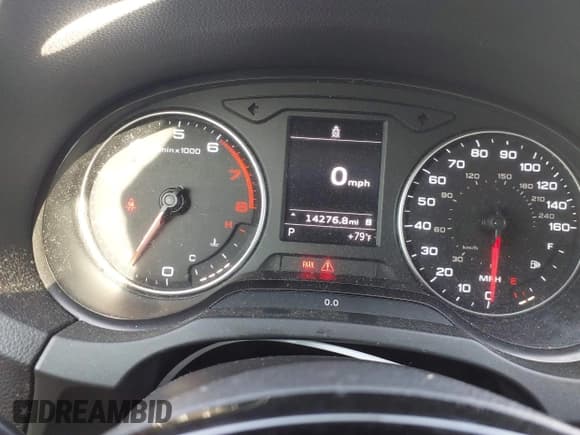 ✅ 2015 Audi A3 Premium • VIN: WAUACGFF8F1116739 • Lot: 42368955. Listed on IAAI with 14,276 mi. Free auction sales archive from the USA and detailed vehicle history report at DreamBid. Image 7.