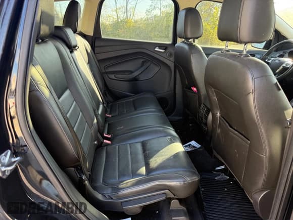 ✅ 2016 Ford Escape Titanium • VIN: 1FMCU0JX0GUA74577 • Lot: 80205944. Wystawiony na Copart z przebiegiem 104 781 mil. Bezpłatny archiwum sprzedaży aukcyjnych z USA i szczegółowy raport historii pojazdu na DreamBid. Zdjęcie 6.