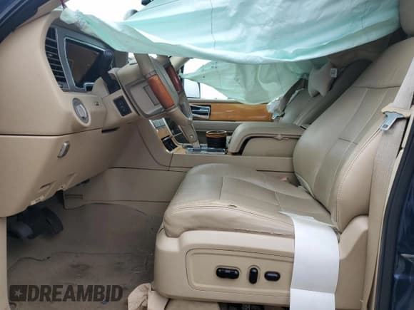 ✅ 2008 Lincoln Navigator • VIN: 5LMFU27518LJ06262 • Lot: 67601765. Listed on Copart with Not provided. Free auction sales archive from the USA and detailed vehicle history report at DreamBid. Image 7.