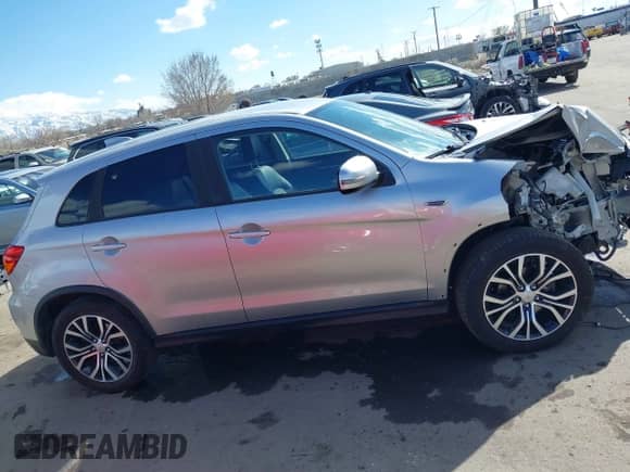 2018 Mitsubishi Outlander SE с VIN JA4AR3AW1JU005095, выставлен на аукционе IAAI как лот 41834921 с пробегом 127 137 миль миль и . История ставок и продаж доступна на DreamBid. Изображение 13.