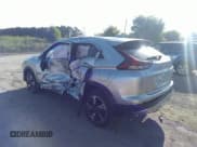 ✅ 2024 Mitsubishi Eclipse Cross SE • VIN: JA4ATWAA9RZ062098 • Лот: 42571467. Опубликован ранее на IAAI с пробегом 23 228 миль. Бесплатный доступ к архиву аукционных продаж из США и подробный отчёт об истории автомобиля на DreamBid. Изображение 3.