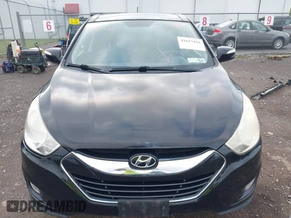 2010 Hyundai Tucson GLS with VIN KM8JUCAC0AU071627, listed as a IAAI auction lot 42617436 with 145,889 mi miles and . Bid and sale history available at DreamBid. Image 12.