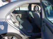 ✅ 2005 Mercedes-Benz C 320 • VIN: WDBRF64J65F664527 • Lot: 43876077. Wystawiony na IAAI z przebiegiem 198 338 mil. Bezpłatny archiwum sprzedaży aukcyjnych z USA i szczegółowy raport historii pojazdu na DreamBid. Zdjęcie 8.