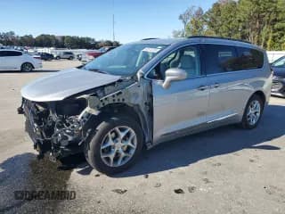 ✅ 2017 Chrysler Pacifica Touring L • VIN: 2C4RC1BG0HR520196 • Лот: 90575255. Опубликован ранее на Copart с пробегом 119 078 миль. Бесплатный доступ к архиву аукционных продаж из США и подробный отчёт об истории автомобиля на DreamBid. Изображение 1.