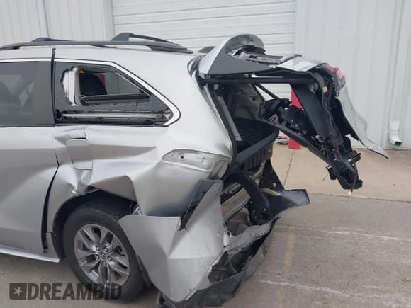 ✅ 2022 Toyota Sienna XLE • VIN: 5TDYSKFC8NS063233 • Лот: 43268797. Опубликован ранее на IAAI с пробегом 51 302 миль. Бесплатный доступ к архиву аукционных продаж из США и подробный отчёт об истории автомобиля на DreamBid. Изображение 6.