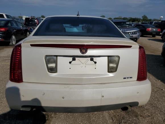 ✅ 2006 Cadillac STS • VIN: 1G6DW677360122952 • Lot: 70916765. Listed on Copart with 173,468 mi. Free auction sales archive from the USA and detailed vehicle history report at DreamBid. Image 6.