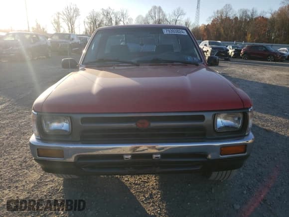 ✅ 1993 Toyota Pickup DLX • VIN: 4TARN81PXPZ154476 • Lot: 79303824. Listed on Copart with 158,581 mi. Free auction sales archive from the USA and detailed vehicle history report at DreamBid. Image 5.
