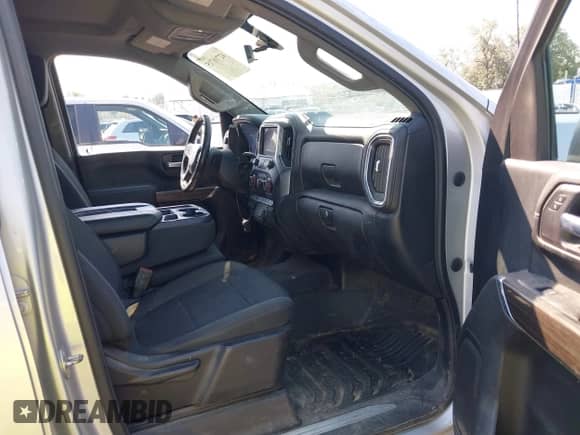 2020 Chevrolet Silverado 2500HD LT z VIN 1GC1YNEY8LF233926, wystawiony jako IAAI lot #42716715 z przebiegiem 137 057 mil mil oraz . Historia ofert i sprzedaży dostępna na DreamBid. Obrazek 5.