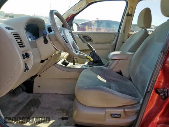 ✅ 2005 Ford Escape XLT • VIN: 1FMYU93185KE31449 • Lot: 57763225. Listed on Copart with 249,819 mi. Free auction sales archive from the USA and detailed vehicle history report at DreamBid. Image 7.