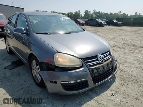 ✅ 2007 Volkswagen Jetta Wolfsburg Edition • VIN: 3VWEF71K57M182523 • Лот: 59145595. Опубликован ранее на Copart с пробегом 170 841 миль. Бесплатный доступ к архиву аукционных продаж из США и подробный отчёт об истории автомобиля на DreamBid. Изображение 13.