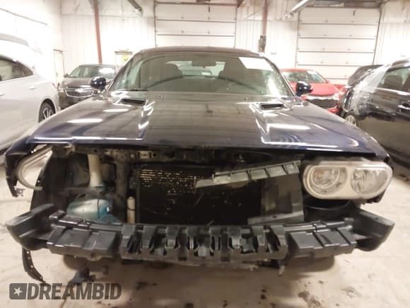 ✅ 2014 Dodge Challenger SXT • VIN: 2C3CDYAGXEH284224 • Lot: 41526460. Wystawiony na IAAI z przebiegiem 134 196 mil. Bezpłatny archiwum sprzedaży aukcyjnych z USA i szczegółowy raport historii pojazdu na DreamBid. Zdjęcie 6.