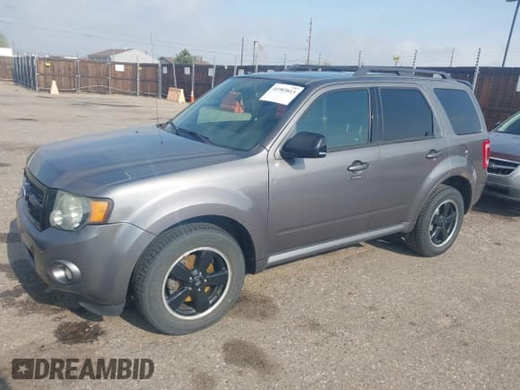✅ 2011 Ford Escape XLT • VIN: 1FMCU9D78BKC39019 • Лот: 41903813. Опубликован ранее на IAAI с пробегом 226 401 миль. Бесплатный доступ к архиву аукционных продаж из США и подробный отчёт об истории автомобиля на DreamBid. Изображение 2.