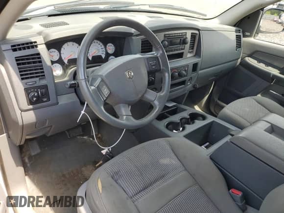 2006 Dodge 1500 SLT z VIN 1D7HU18216S705718, wystawiony jako Copart lot #65591484 z przebiegiem 188 421 mil mil oraz Szkoda całkowita • Salvage title. Historia ofert i sprzedaży dostępna na DreamBid. Obrazek 8.