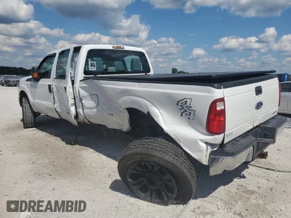 ✅ 2015 Ford F-250 Lariat • VIN: 1FT7W2B63FED62345 • Lot: 70455985. Wystawiony na Copart z przebiegiem 169 169 mil. Bezpłatny archiwum sprzedaży aukcyjnych z USA i szczegółowy raport historii pojazdu na DreamBid. Zdjęcie 2.