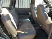 ✅ 2001 Dodge Durango • VIN: 1B4HR28N11F615690 • Лот: 91761015. Опубликован ранее на Copart с пробегом 203 524 миль. Бесплатный доступ к архиву аукционных продаж из США и подробный отчёт об истории автомобиля на DreamBid. Изображение 11.