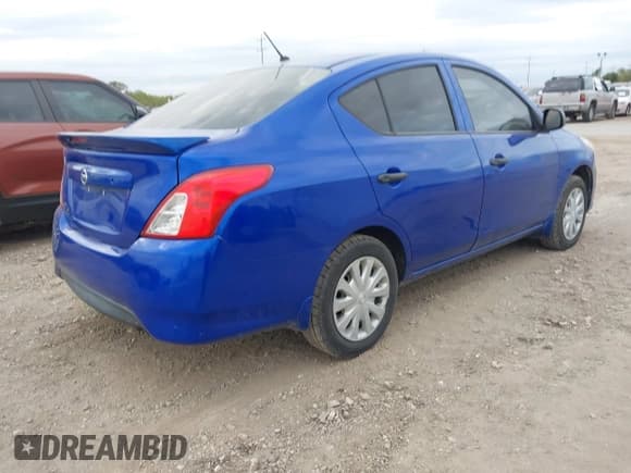 ✅ 2015 Nissan Versa SV • VIN: 3N1CN7AP4FL900725 • Lot: 43758875. Wystawiony na IAAI z przebiegiem 125 484 mil. Bezpłatny archiwum sprzedaży aukcyjnych z USA i szczegółowy raport historii pojazdu na DreamBid. Zdjęcie 4.