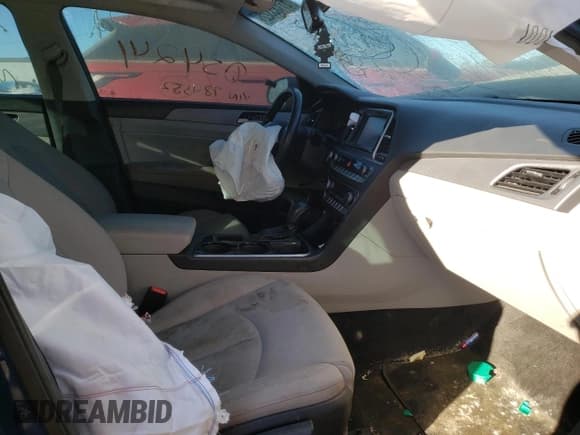 ✅ 2019 Hyundai Sonata SEL • VIN: 5NPE34AF7KH784352 • Лот: 61135322. Опубликован ранее на Copart с пробегом Не указан. Бесплатный доступ к архиву аукционных продаж из США и подробный отчёт об истории автомобиля на DreamBid. Изображение 5.