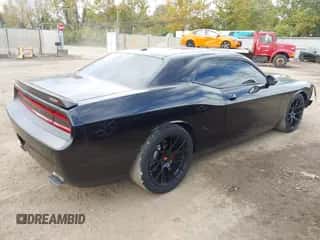 2011 Dodge Challenger SRT-8 z VIN 2B3CJ7DJXBH569153, wystawiony jako IAAI lot #43547248 z przebiegiem 67 886 mil mil oraz . Historia ofert i sprzedaży dostępna na DreamBid. Obrazek 4.