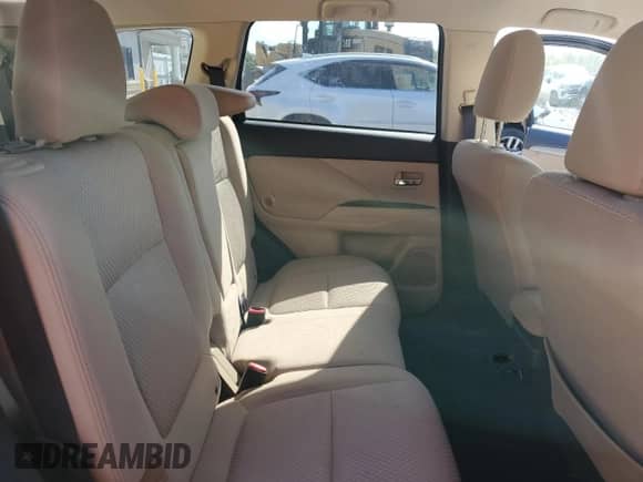 2016 Mitsubishi Outlander SE с VIN JA4AZ3A37GZ001263, выставлен на аукционе Copart как лот 82268645 с пробегом 56 308 миль миль и Списание • Salvage title. История ставок и продаж доступна на DreamBid. Изображение 11.