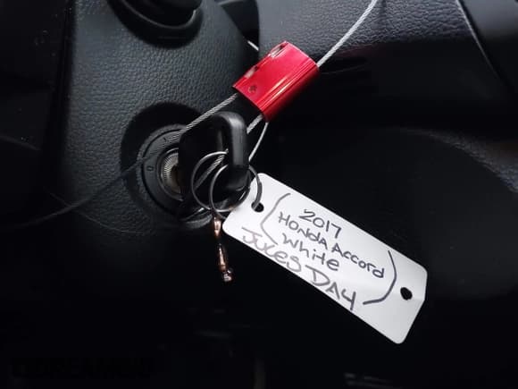 ✅ 2017 Honda Accord Sport SE • VIN: 1HGCR2F1XHA286879 • Lot: 42271477. Wystawiony na IAAI z przebiegiem 57 102 mil. Bezpłatny archiwum sprzedaży aukcyjnych z USA i szczegółowy raport historii pojazdu na DreamBid. Zdjęcie 11.