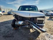 ✅ 1999 Chevrolet Suburban • VIN: 3GNGK26J6XG201502 • Лот: 89867585. Опубликован ранее на Copart с пробегом 198 342 миль. Бесплатный доступ к архиву аукционных продаж из США и подробный отчёт об истории автомобиля на DreamBid. Изображение 5.