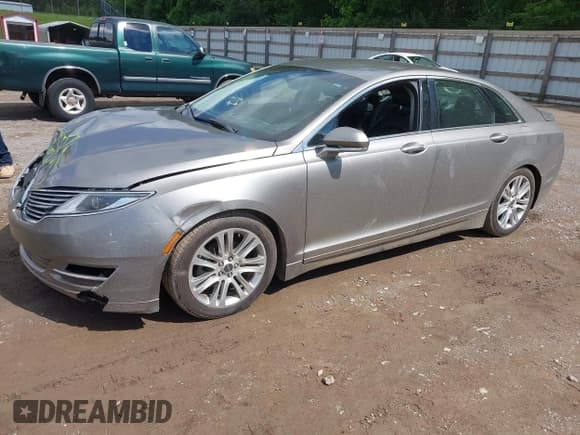 ✅ 2016 Lincoln MKZ Hybrid • VIN: 3LN6L2LU4GR630976 • Lot: 42160730. Wystawiony na IAAI z przebiegiem 244 723 mil. Bezpłatny archiwum sprzedaży aukcyjnych z USA i szczegółowy raport historii pojazdu na DreamBid. Zdjęcie 2.