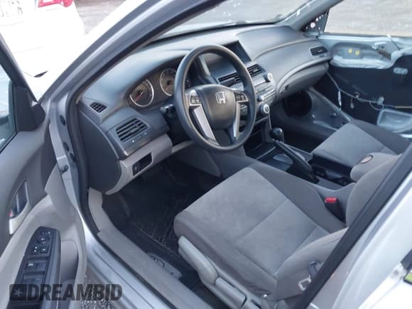 ✅ 2010 Honda Accord LX • VIN: 1HGCP2F30AA094710 • Lot: 43669898. Listed on IAAI with 162,079 mi. Free auction sales archive from the USA and detailed vehicle history report at DreamBid. Image 5.