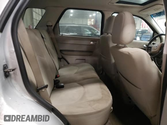 ✅ 2008 Mercury Mariner • VIN: 4M2CU29H18KJ51574 • Лот: 42783135. Опубликован ранее на Copart с пробегом 258 963 миль. Бесплатный доступ к архиву аукционных продаж из США и подробный отчёт об истории автомобиля на DreamBid. Изображение 11.