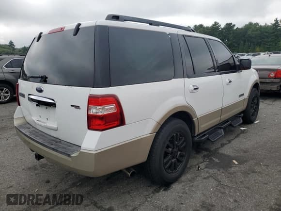 ✅ 2007 Ford Expedition Eddie Bauer • VIN: 1FMFU18547LA37304 • Lot: 68783385. Wystawiony na Copart z przebiegiem 133 421 mil. Bezpłatny archiwum sprzedaży aukcyjnych z USA i szczegółowy raport historii pojazdu na DreamBid. Zdjęcie 3.
