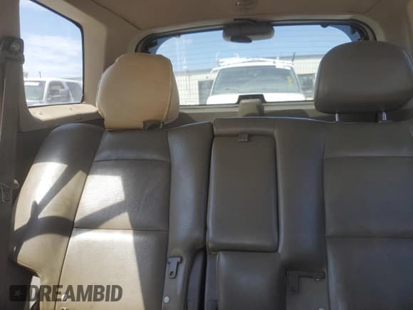 ✅ 2004 Hyundai Santa Fe GLS • VIN: KM8SC13E24U667076 • Lot: 69089595. Listed on Copart with 203,786 mi. Free auction sales archive from the USA and detailed vehicle history report at DreamBid. Image 10.