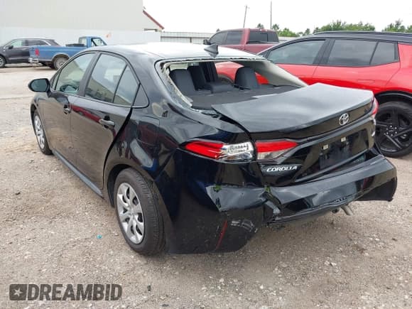 ✅ 2024 Toyota Corolla LE • VIN: 5YFB4MDE1RP193479 • Lot: 42517427. Listed on IAAI with 17,453 mi. Free auction sales archive from the USA and detailed vehicle history report at DreamBid. Image 3.