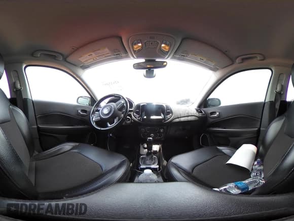 ✅ 2019 Jeep Compass Latitude • VIN: 3C4NJDBBXKT838972 • Lot: 42615357. Listed on IAAI with 77,210 mi. Free auction sales archive from the USA and detailed vehicle history report at DreamBid. Image 18.