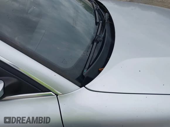 ✅ 2002 Volkswagen Passat GLX • VIN: WVWTH63B22P356725 • Lot: 43800655. Listed on IAAI with 176,477 mi. Free auction sales archive from the USA and detailed vehicle history report at DreamBid. Image 14.